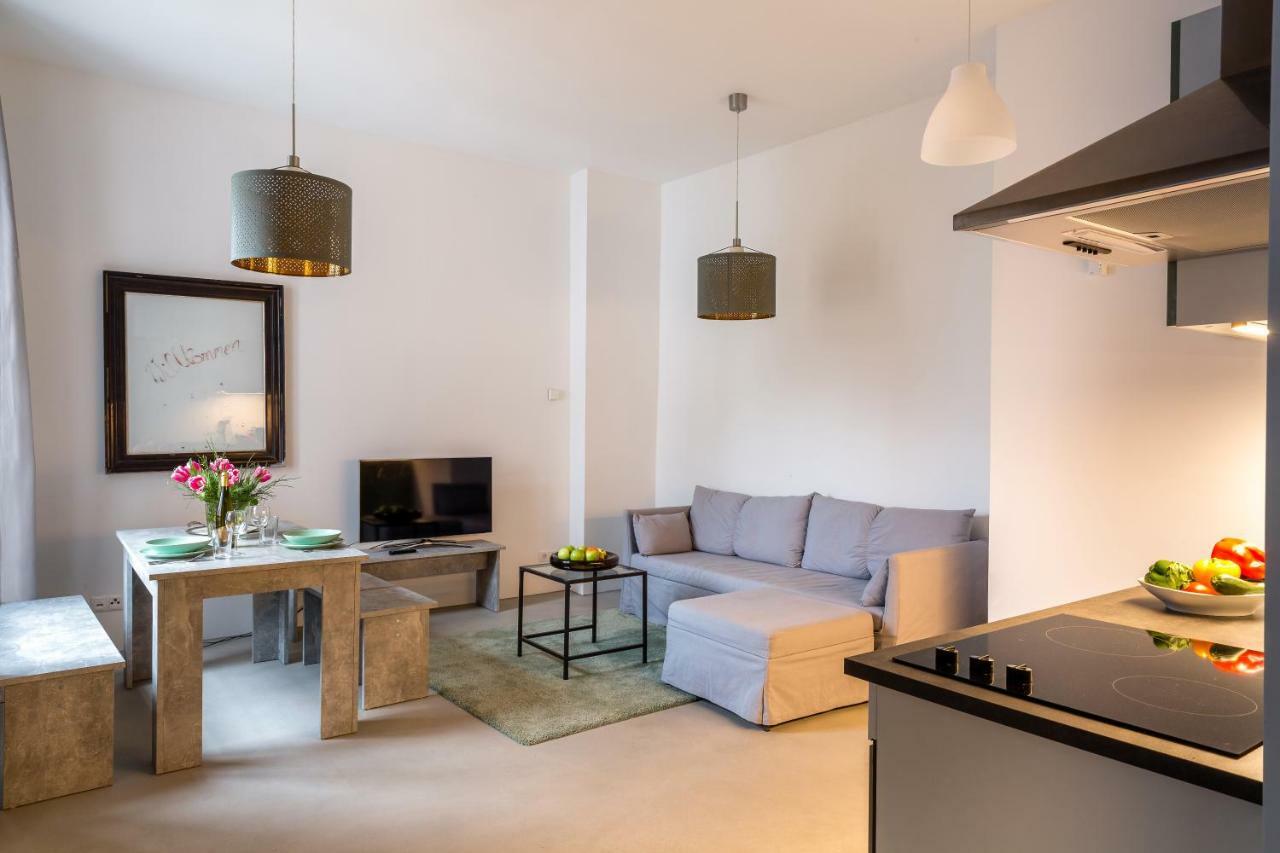 Loft In The Middle Of *